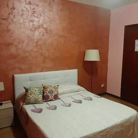 San Nicolo House 5* Aci Catena
