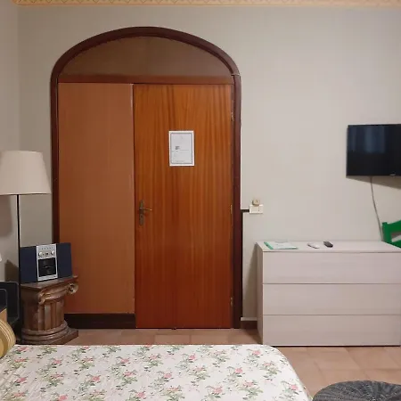 San Nicolo House 5* Aci Catena