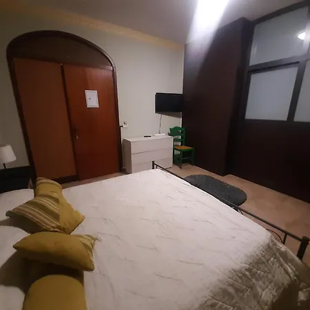 Bed & Breakfast San Nicolo House Aci Catena