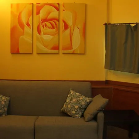 Bed & Breakfast San Nicolo House Aci Catena